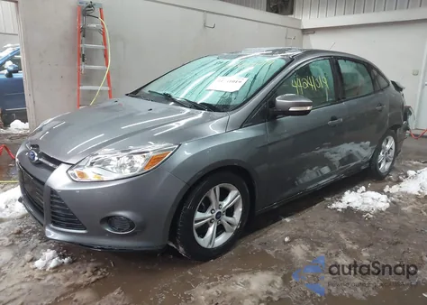 2014 Ford Focus Se z USA, uszkodzony, nr VIN 1FADP3F25EL228319
